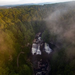 5 must-see waterfalls to visit this spring and summer