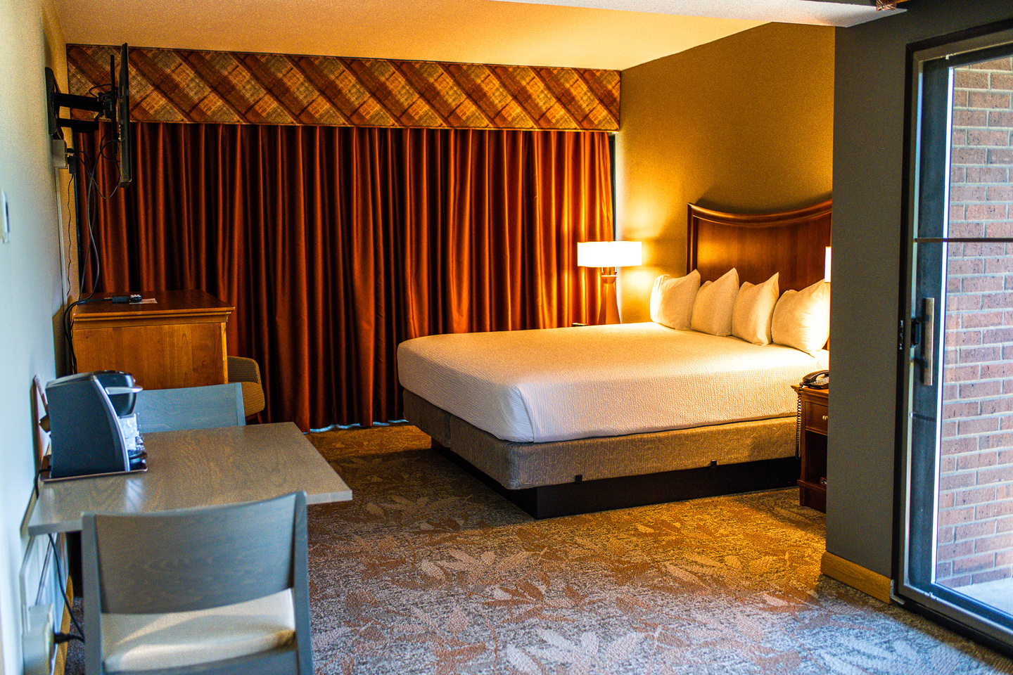 Photo of Forest View Room, King
