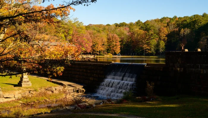 Water flowing at Little Beaver State Park in the fall.