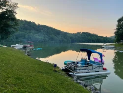 Boats on Burnsville Lake on a summer evening