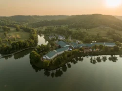 Aerial view of Stonewall Resort