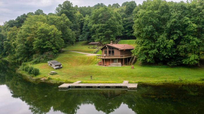 Tomlinson Run State Park, cabin